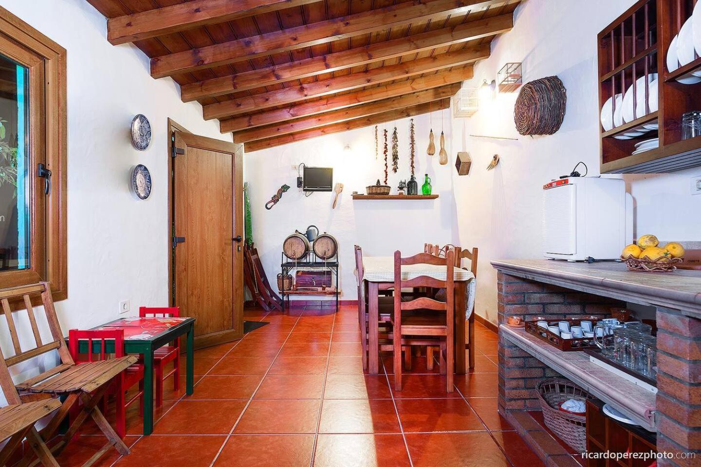 Las Casas Del Abuelito Julian & La Abuela Leonor Исора Экстерьер фото